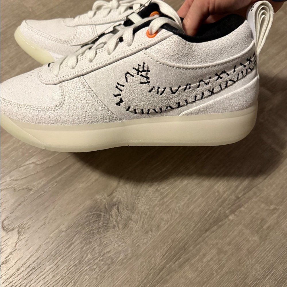 Nike Women’s Book 1